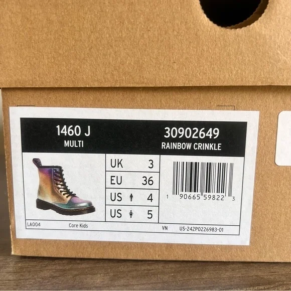 DR. MARTENS Junior 1460 Lace Up Unisex Boots Size 5 or 4 #B1175 B1123 - Picture 2 of 9